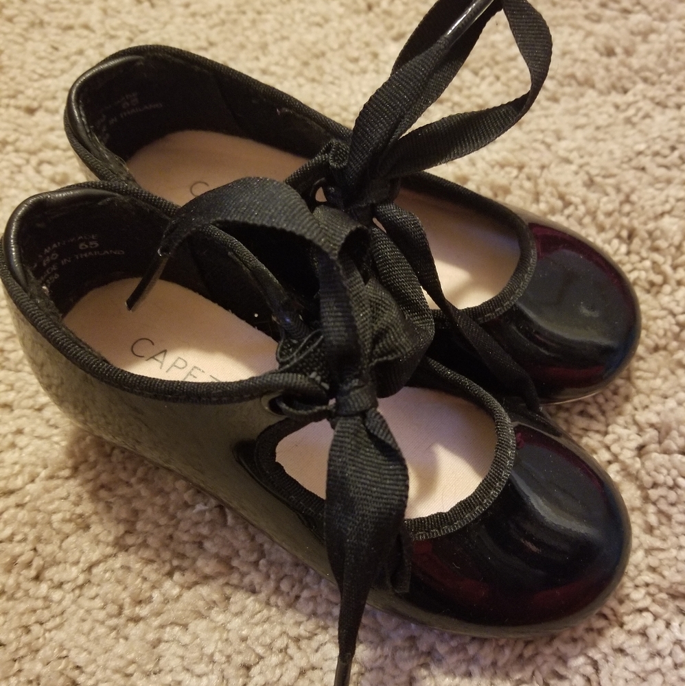 Little Girls Capezio tap shoes